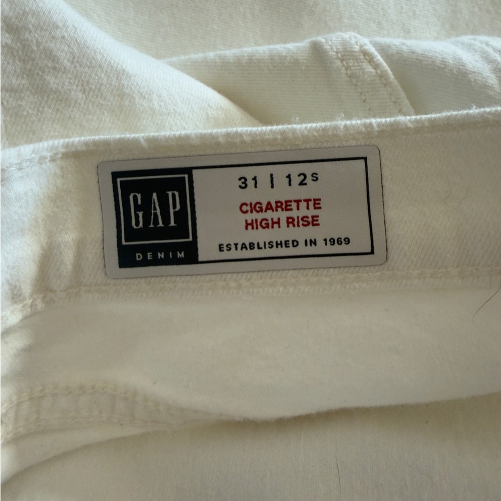 GAP New with tags women’s white cigarette jeans! - Picture 6 of 9